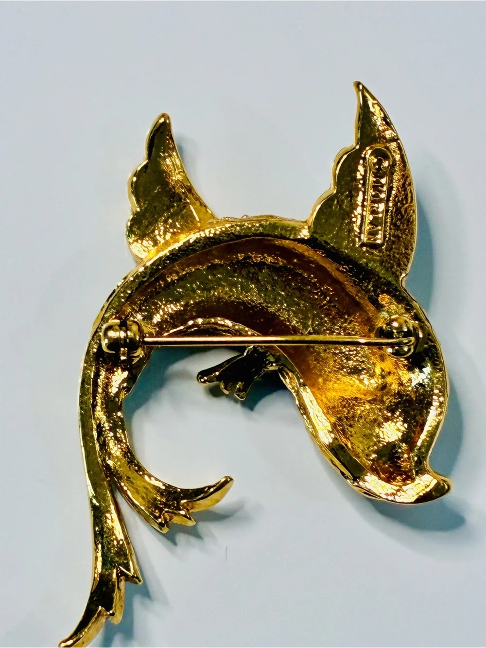 VTG Gold-Tone Green & Blue Enamel Fish Brooch with Clear Crystal Accents EUC